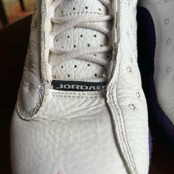 Girls Nike White Purple Black Jordan 13 Basketball Shoes - Picture 4 of 11